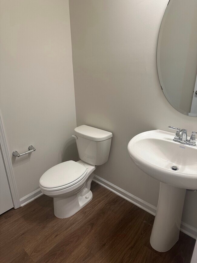 Building Photo - 405 Diversity Wy