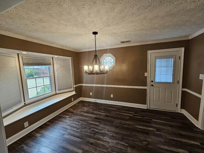 Building Photo - 1505 Old Loganville Rd SW