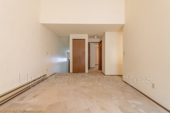Building Photo - 254 Cervantes Cir