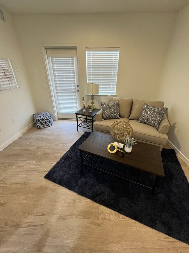 Building Photo - 4715 Lexington sky lane