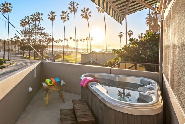 Building Photo - Stunning, Luxury La Jolla Shores Location with Panoramic Ocean Views!!