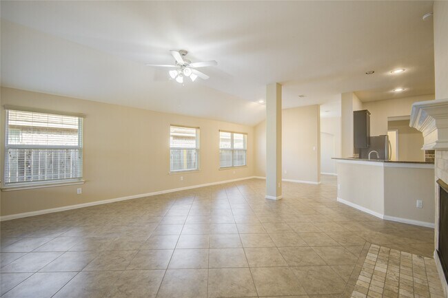 Building Photo - 26322 Creston Cliff Ct