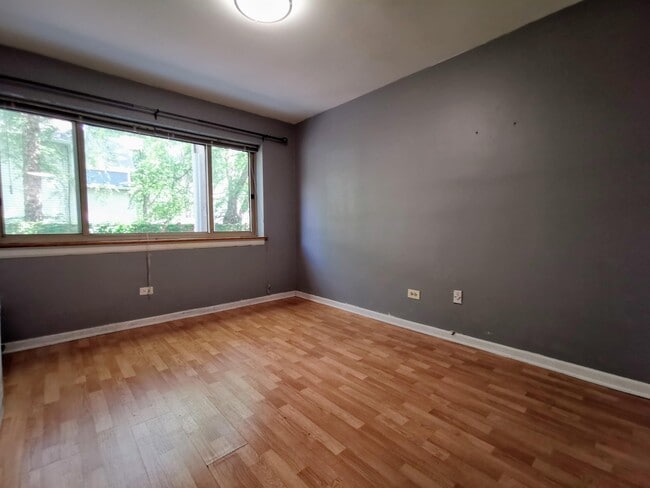 Building Photo - 737 Ridge Ave