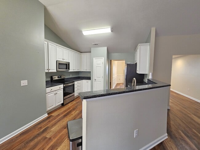 Building Photo - 203 Crown Empire Ct