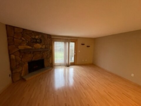 Building Photo - 532 Topaz Ln