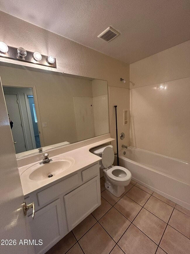 Building Photo - 51 N Del Pueblo Pl