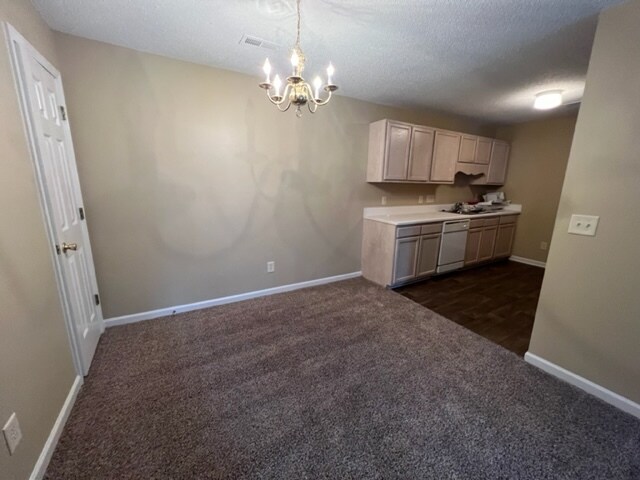 Building Photo - 2624 Guyer St