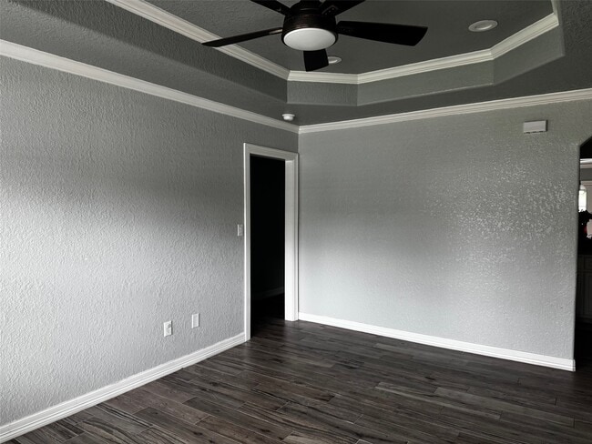 Building Photo - 430 Center Way