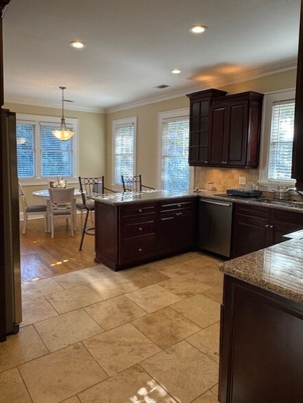 Building Photo - 71 17th St NE