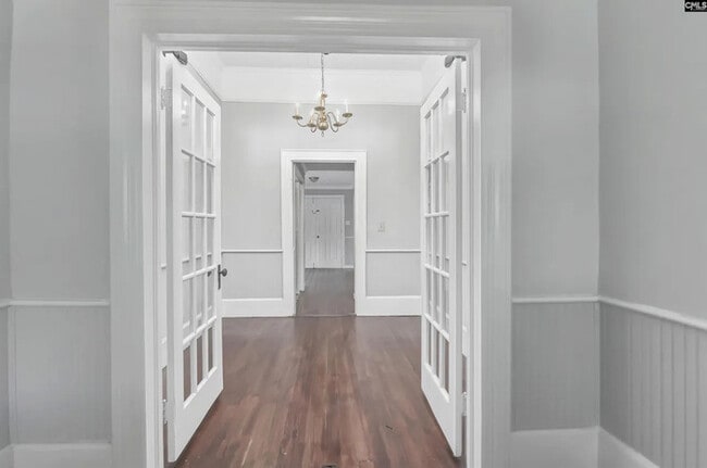 Building Photo - 3 Bedroom 1 Bathroom