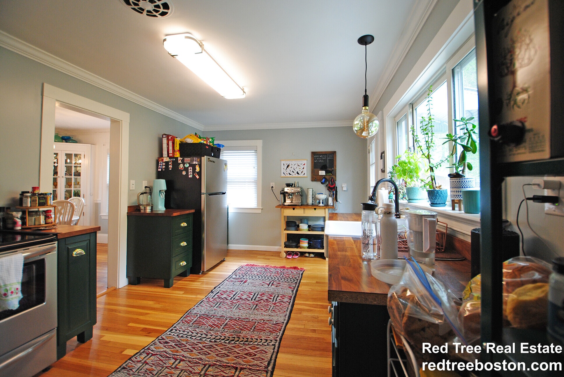 Building Photo - 841 Fellsway W