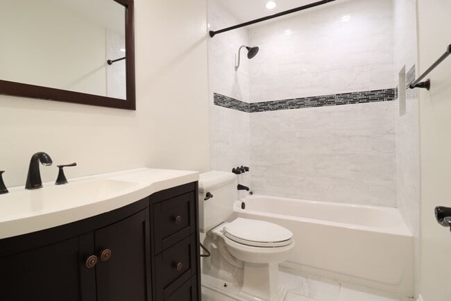 Building Photo - Welcome to this updated single-story 3-bedroom, 2-bath home located in the desirable Fairfield Mi...