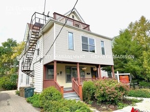 Building Photo - 224 Dunning St