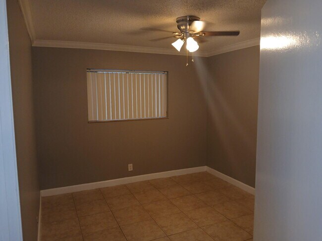 Building Photo - 522 Trace Cir