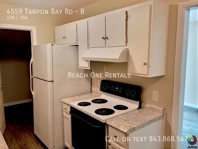 Building Photo - Forestbrook - 1 bed/1 bath Duplex-Applicat...