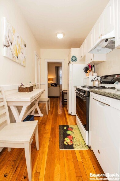 Building Photo - 191 Kent St