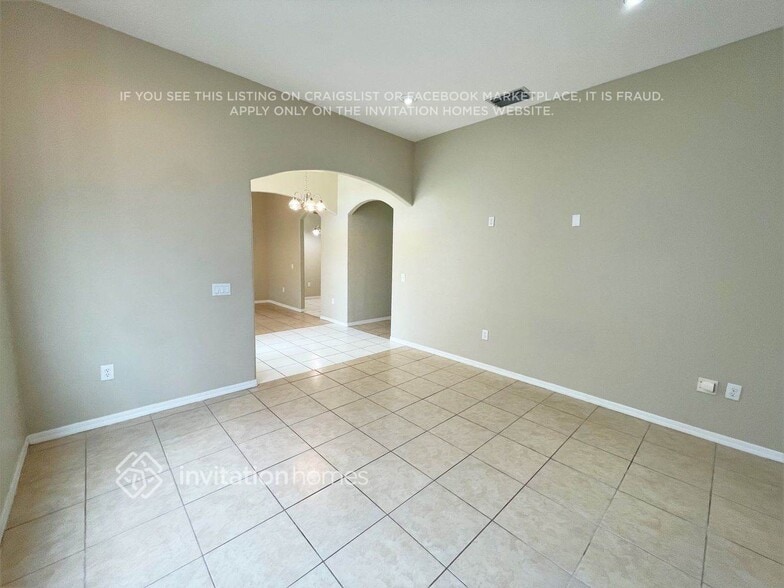 Building Photo - 25150 Conestoga Dr