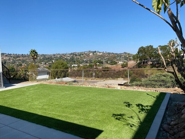 Building Photo - Newer Build, 4BD/2BA