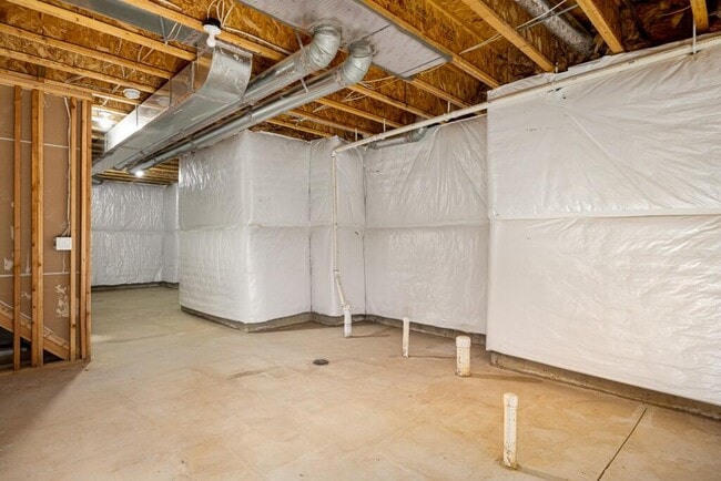Building Photo - 3000 N Spurway Dr
