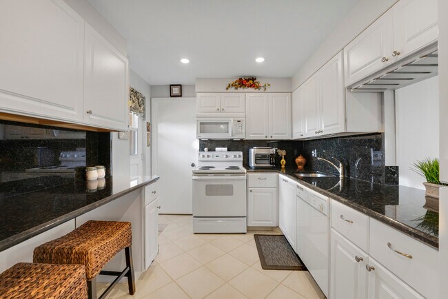 Building Photo - 6461 NW 2nd Ave