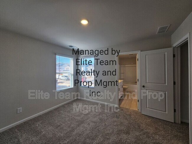 Building Photo - 5213 Brailey Cir