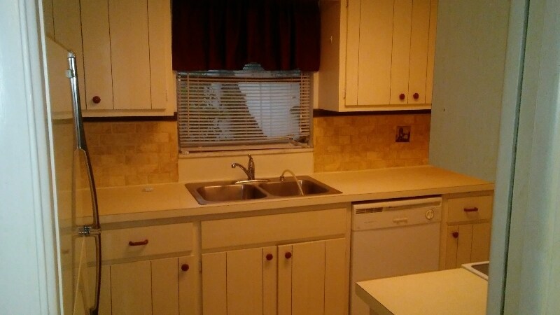 Building Photo - 489 Jewel Ct