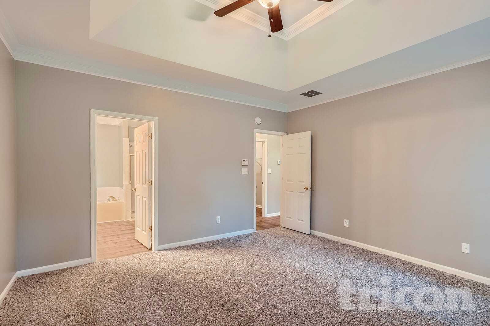Building Photo - 2200 Sugarbirch Dr