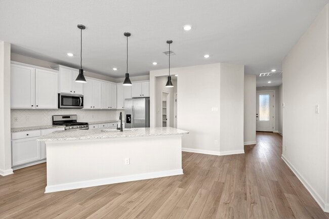 Building Photo - 3033 Sorrento Hl Dr