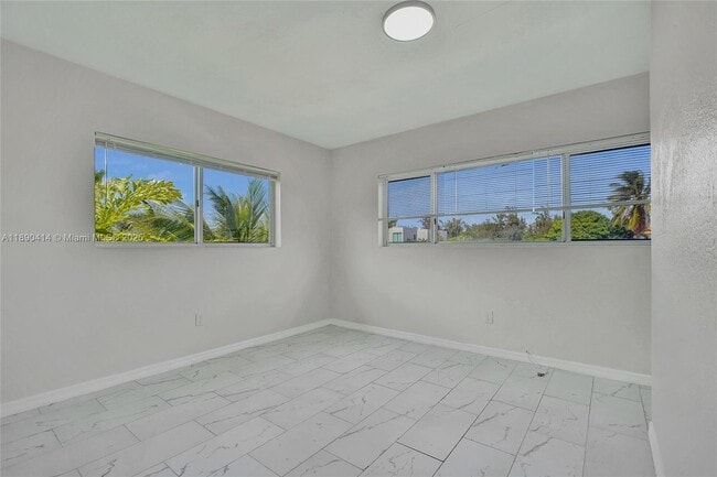 Building Photo - 1945 Calais Dr