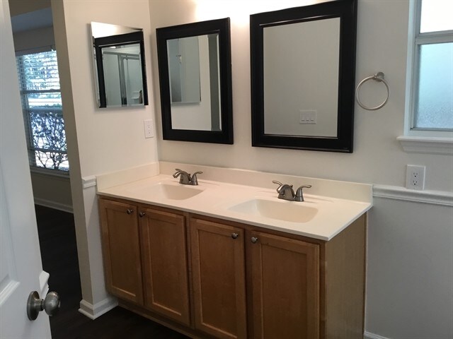 Building Photo - 158 Sweetbrier Branch Ln