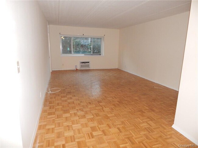 Building Photo - 414 Benedict Ave