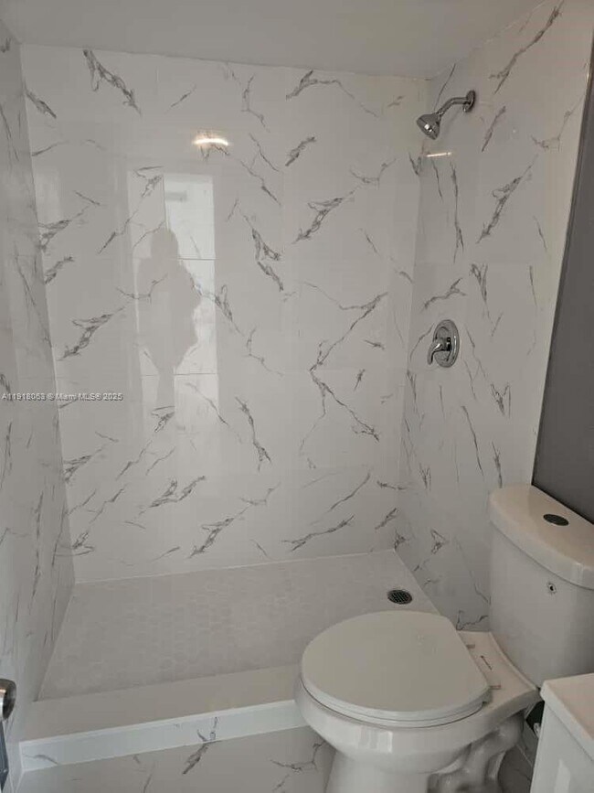 Building Photo - 10725 Cleary Blvd