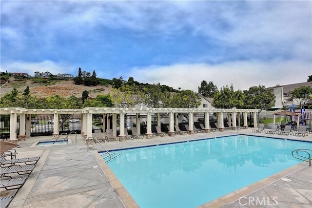 Building Photo - 24645 Sutton Ln