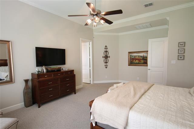 Building Photo - 221 Waterside Dr