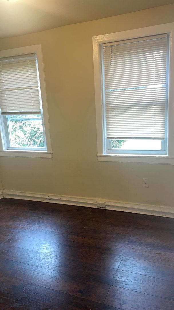 Building Photo - 2406 Druid Hill Ave