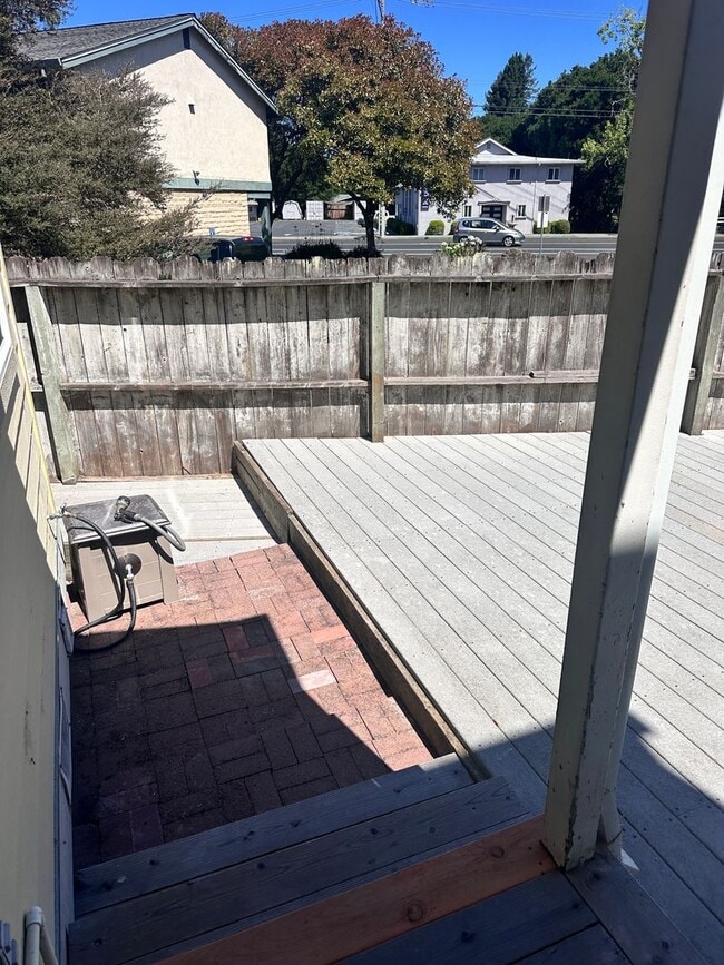 Building Photo - 3 bed/1.5 bath townhouse in Cotati