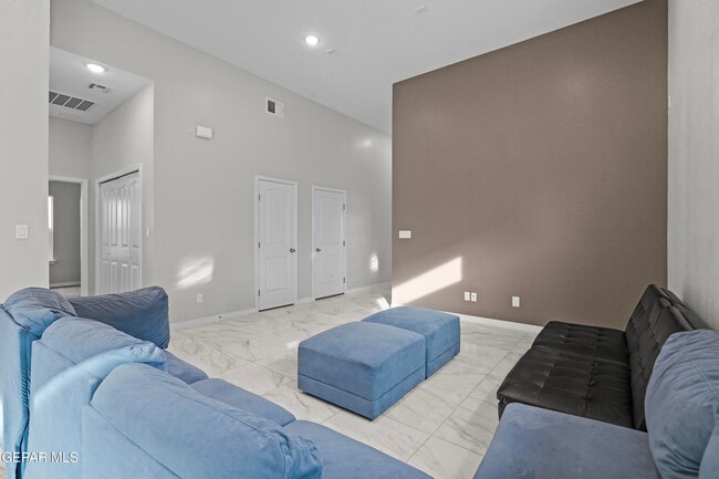 Building Photo - 12681 Don Norte St