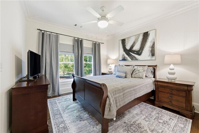 Building Photo - 1295 Cumberland Rd NE