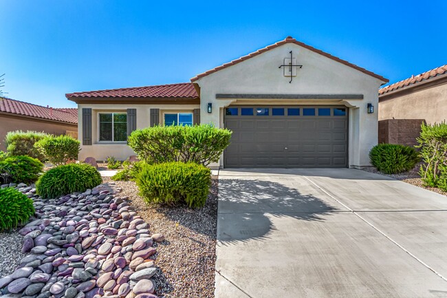 Primary Photo - Anthem Highlands home with energy saving u...
