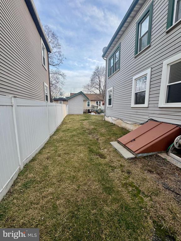 Building Photo - 203 Moreau St