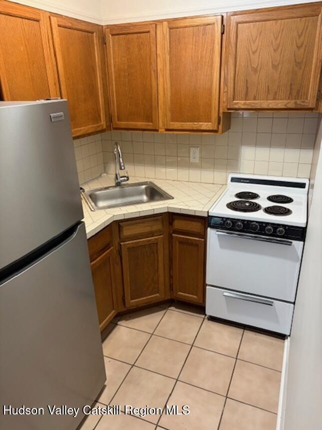 Building Photo - 482 NY-145