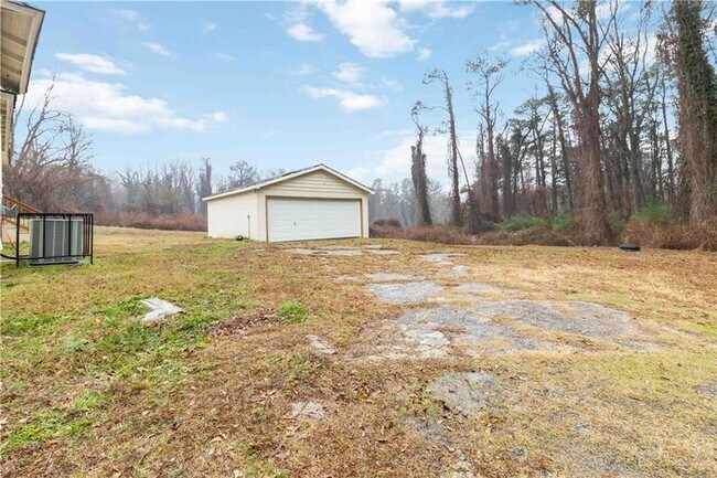 Building Photo - 2141 Fairburn Rd SW