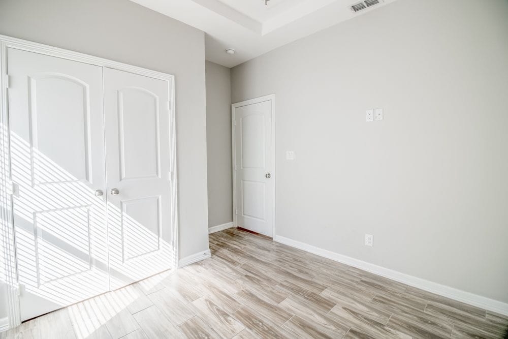 Building Photo - 905 W Sunset Valley St