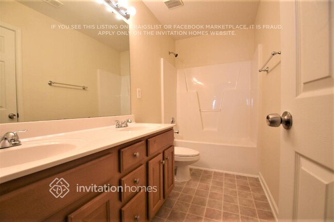 Building Photo - 3411 Crutchfield Pl