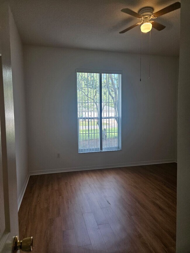 Building Photo - 4 BEDROOM 3 FULL BATH HOME WITH A SCREENED IN POOL IN THE BEAUTIFUL PALM COAST