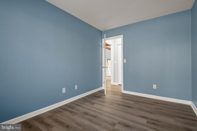 Building Photo - 926 Rhue Haus Ln
