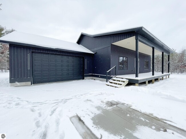 Building Photo - 9000 Kalkaska St