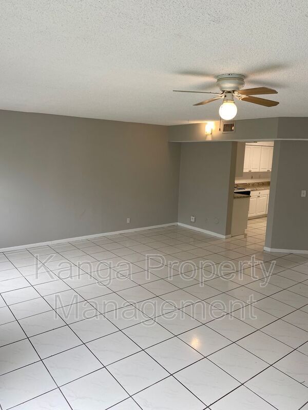 Building Photo - 11405 NW 35th St