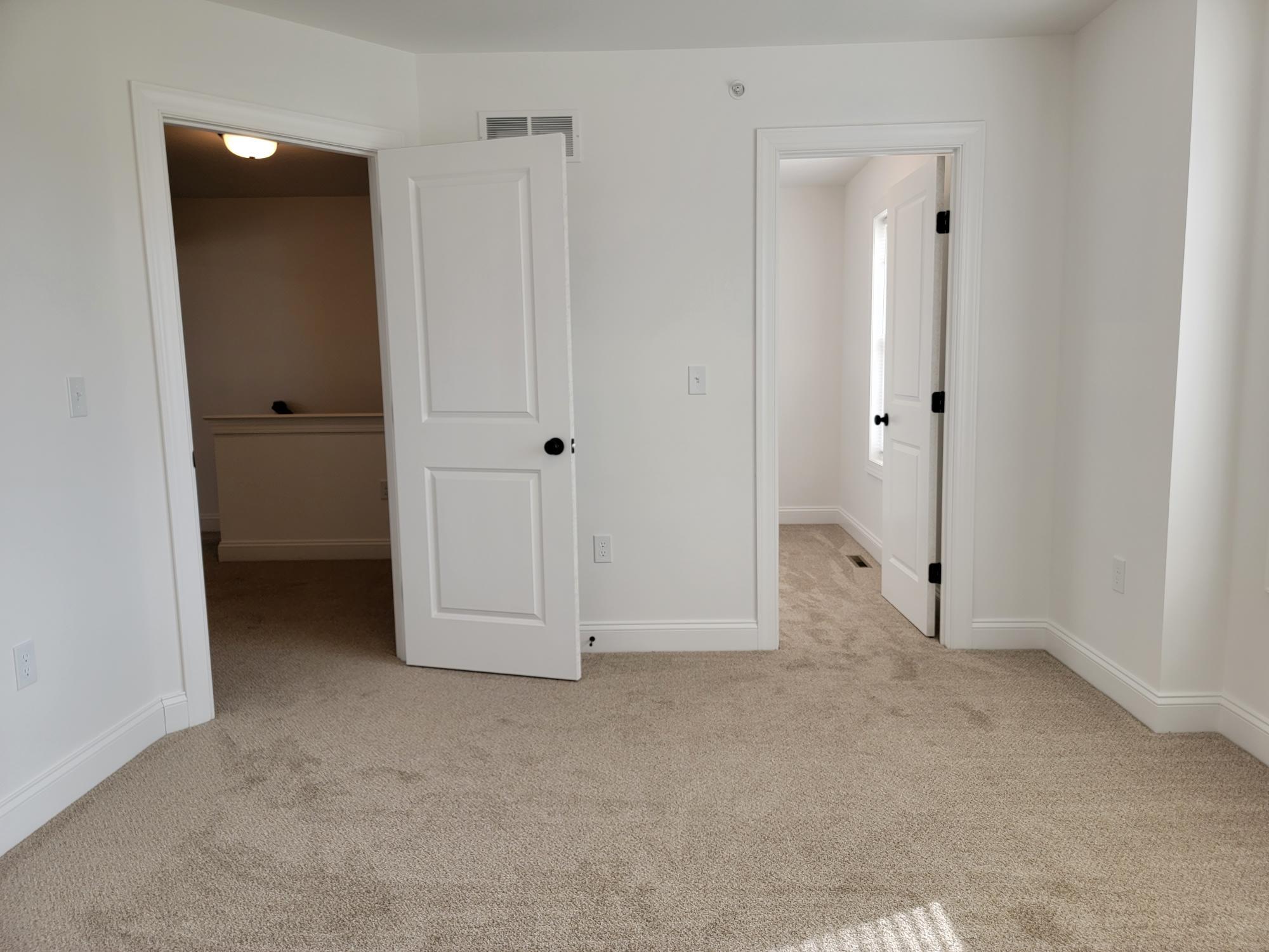 Building Photo - 438 Masonic Dr