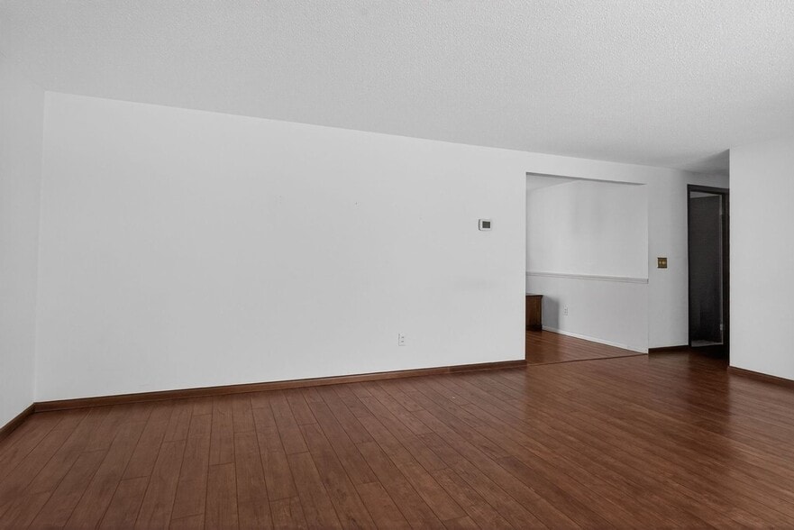 Building Photo - 20728 Old 24 E Rd